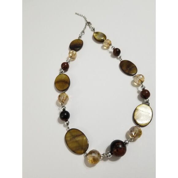 Fourteen inch brown beaded necklace with a three inch extension b95 - Picture 1 of 6